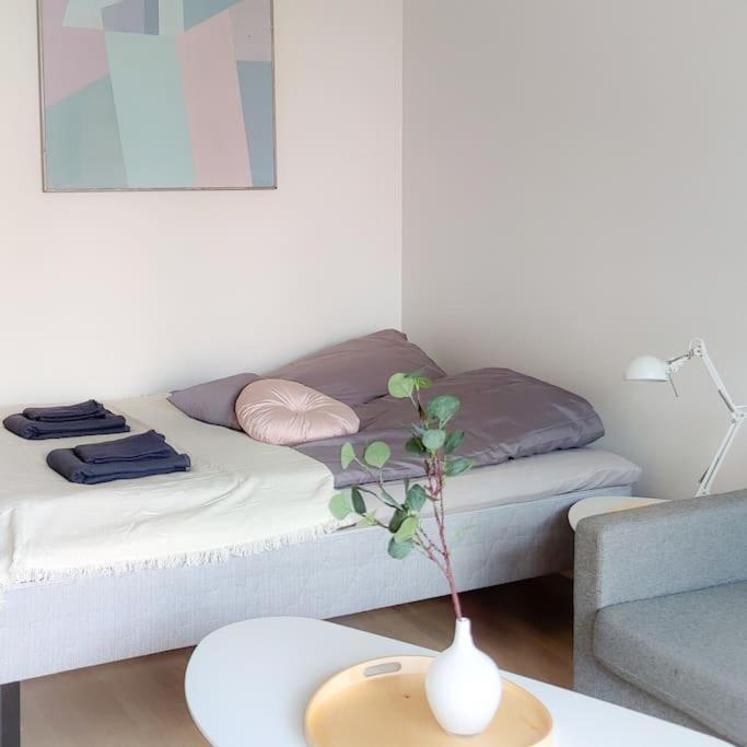 New Studio Pastel Near Helsinki Airport In Kivistoe Vantaa Zewnętrze zdjęcie