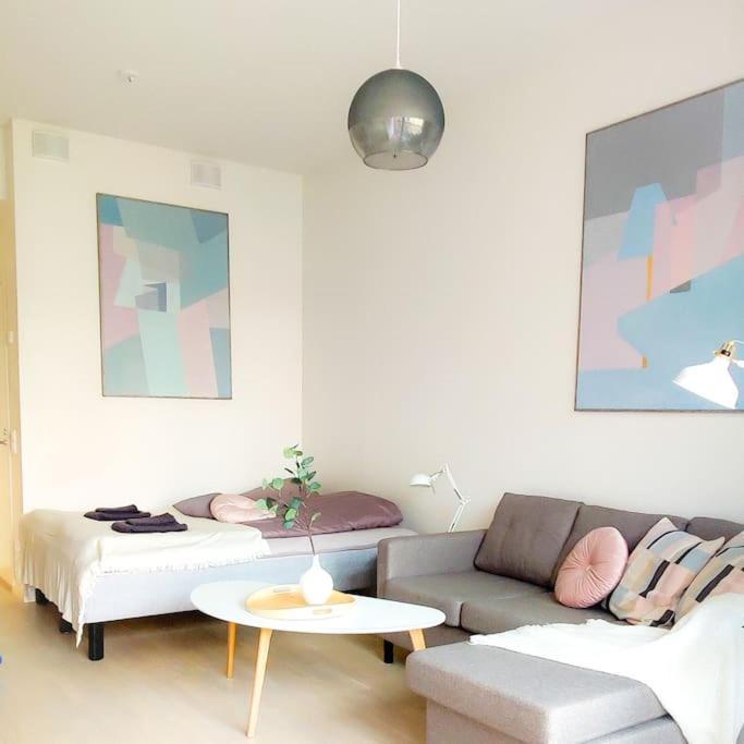New Studio Pastel Near Helsinki Airport In Kivistoe Vantaa Zewnętrze zdjęcie